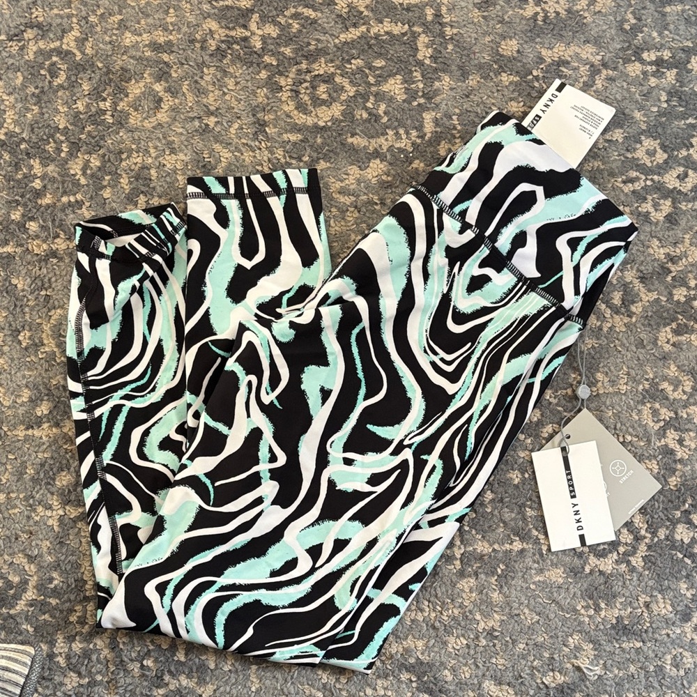 NWT- DKNY Abstract Patterned Leggings in Black, White, and Mint